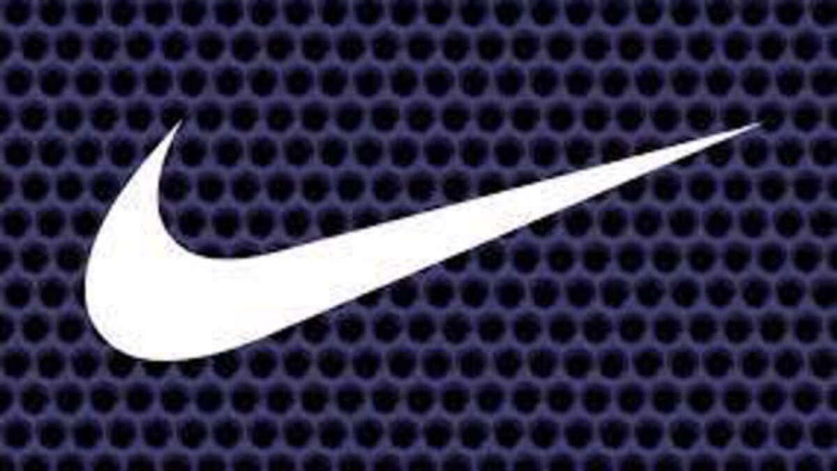 Nike: sconti fino al 50% su scarpe, felpe e non solo - MrDeals